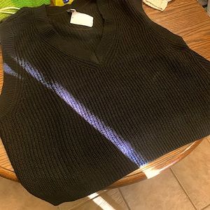 H&M knit v-neck sweater